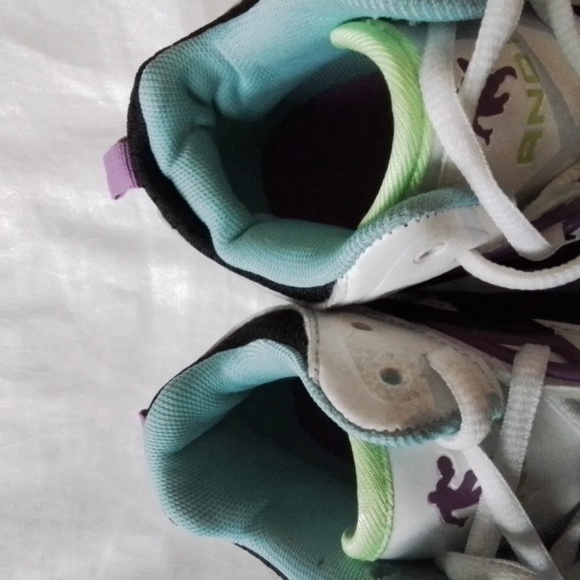 AND1 sneaker white/black/blue size 3 youth - Picture 12 of 15